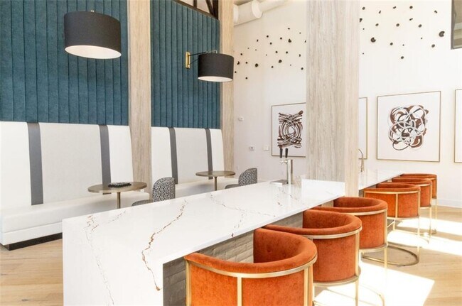 Building Photo - 305 Collins Industrial Way