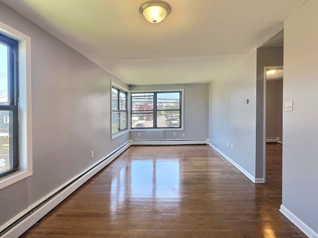 Building Photo - 185 Palisade Ave