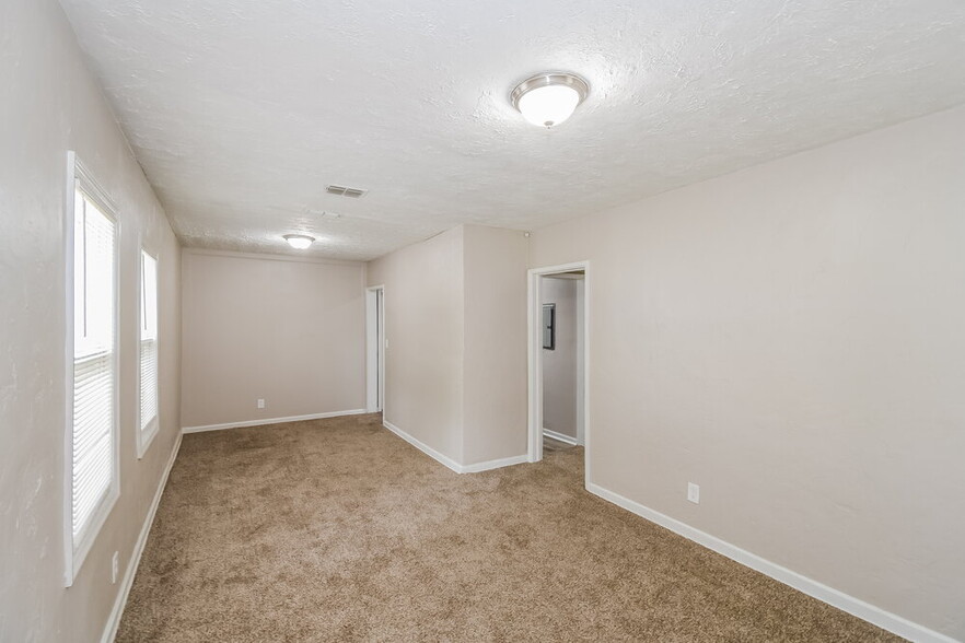 Building Photo - 853 Bunker Hill Blvd