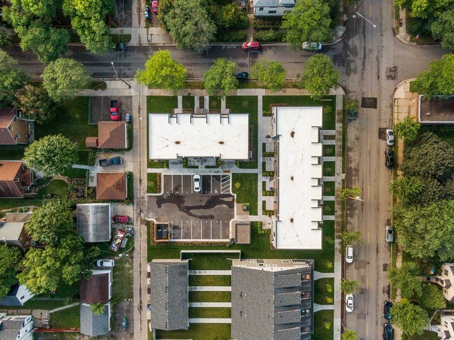 Building Photo - Lowry Row Homes