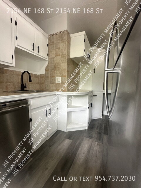 Building Photo - 2154 NE 168th St