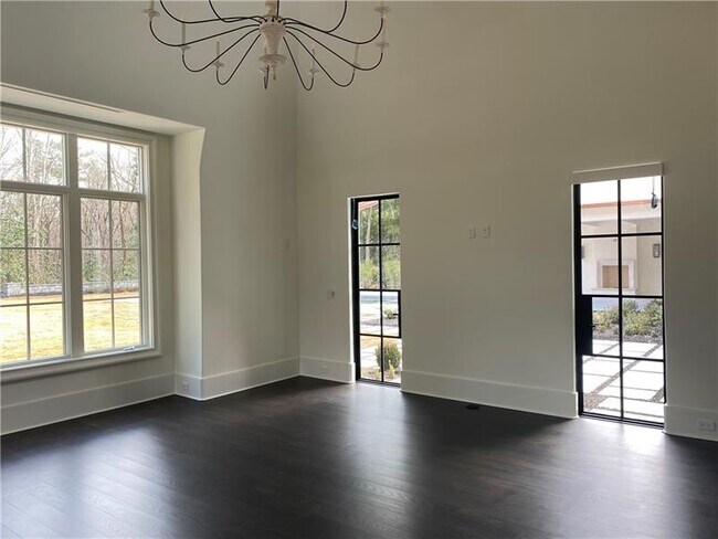 Building Photo - 3517 Knollwood Dr NW