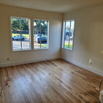 Building Photo - 239 McEvoy St