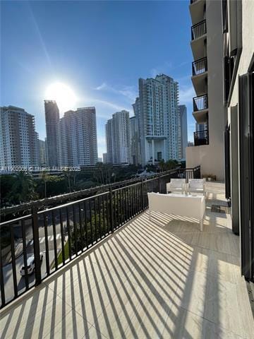 Building Photo - 540 Brickell Key Dr