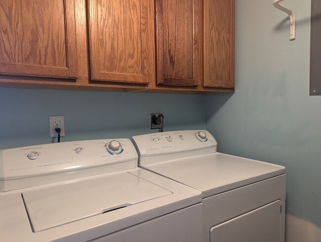Building Photo - 2BR Condo in West Chester, **Pet Friendly-...
