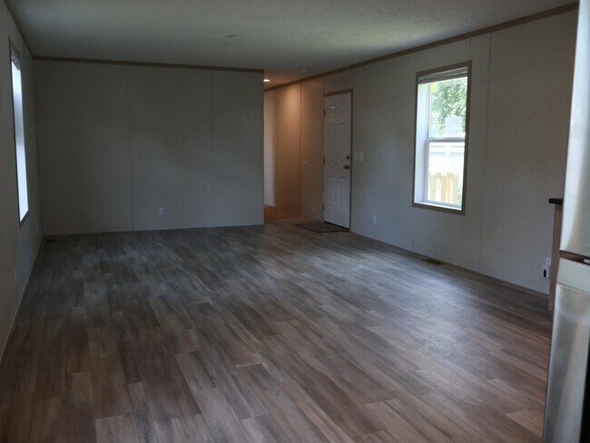 Building Photo - 5900 Osage Rd
