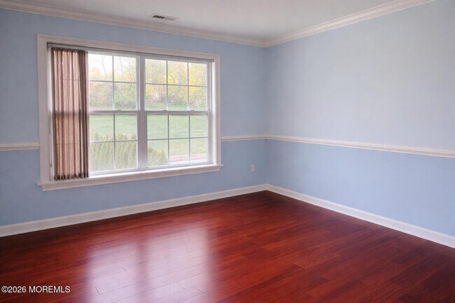 Building Photo - 8 Bennett Ct