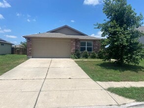 Building Photo - 307 Camellia Dr