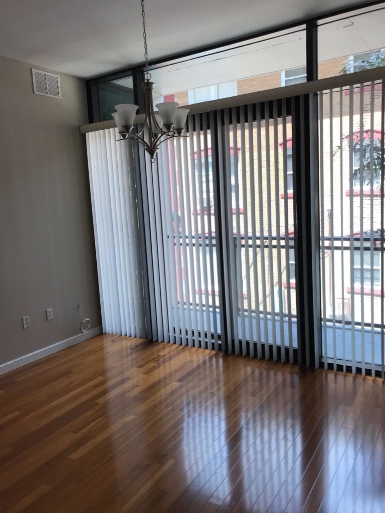 Living Room & Balcony - 400 4th Ave S