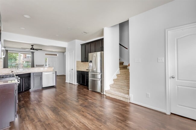 Building Photo - 17227 Mitchell Pass Ln