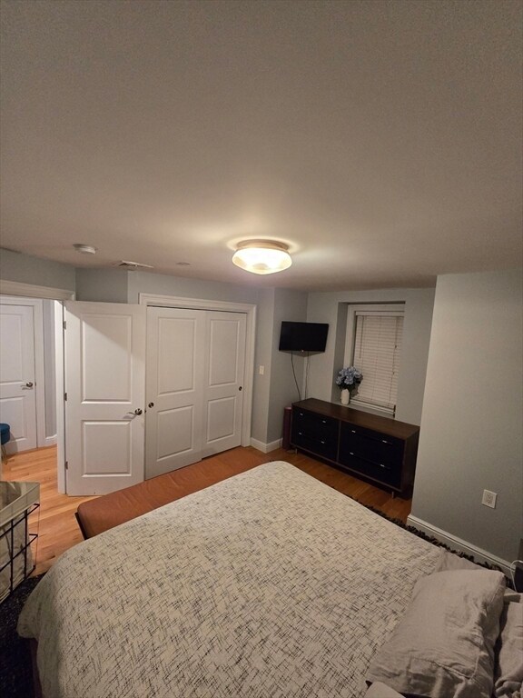 Building Photo - 214-216-216 E Eagle St