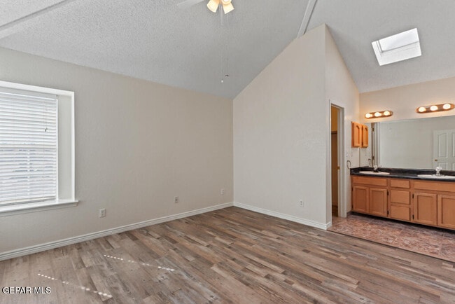 Building Photo - 11823 Stone Castle Dr