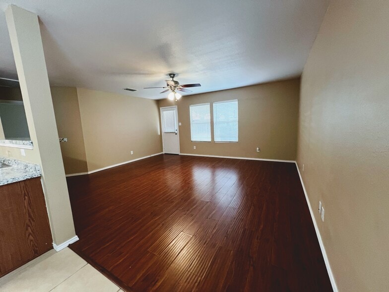 Building Photo - 3803 Ponderosa Bnd