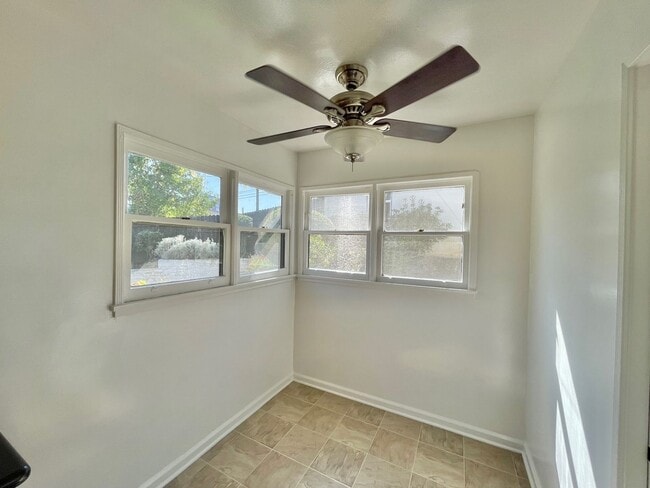 Building Photo - Charming West LA Home!