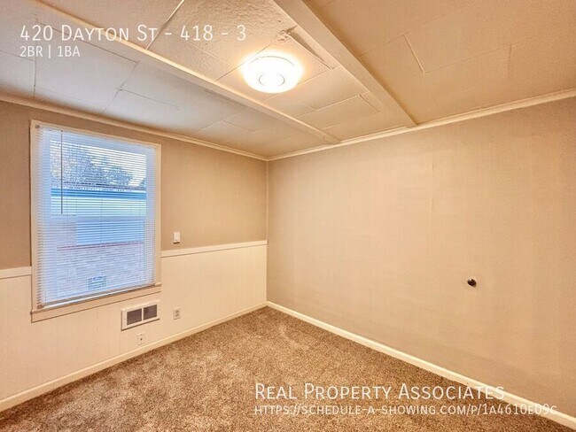 Building Photo - 420 Dayton St