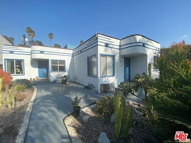 Building Photo - 4229 Gateway Ave