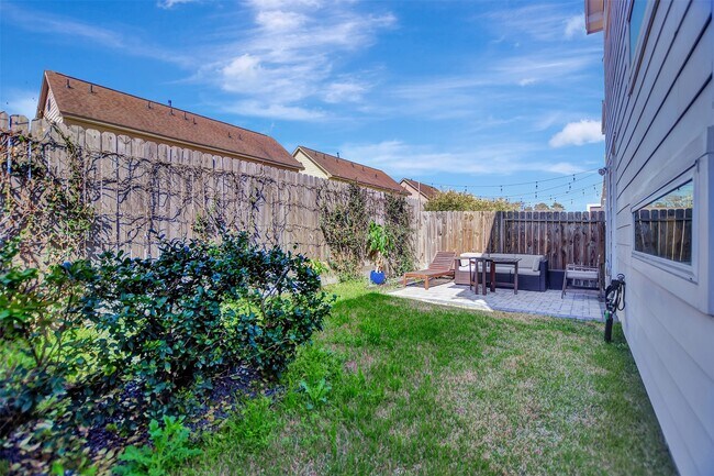 Building Photo - 5507 Robusto Pl