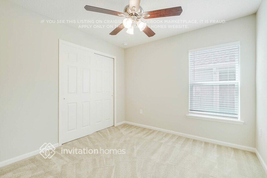 Building Photo - 115 Santorini Ct