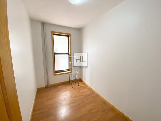 Building Photo - BAXTER STREET