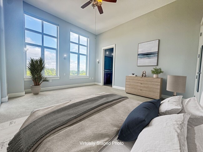 Building Photo - Luxury 2 bedroom condo in downtown Raleigh