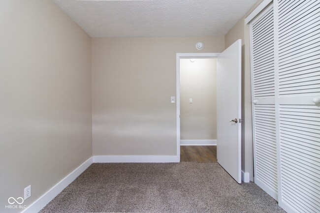 Building Photo - 1716 Drexel Dr