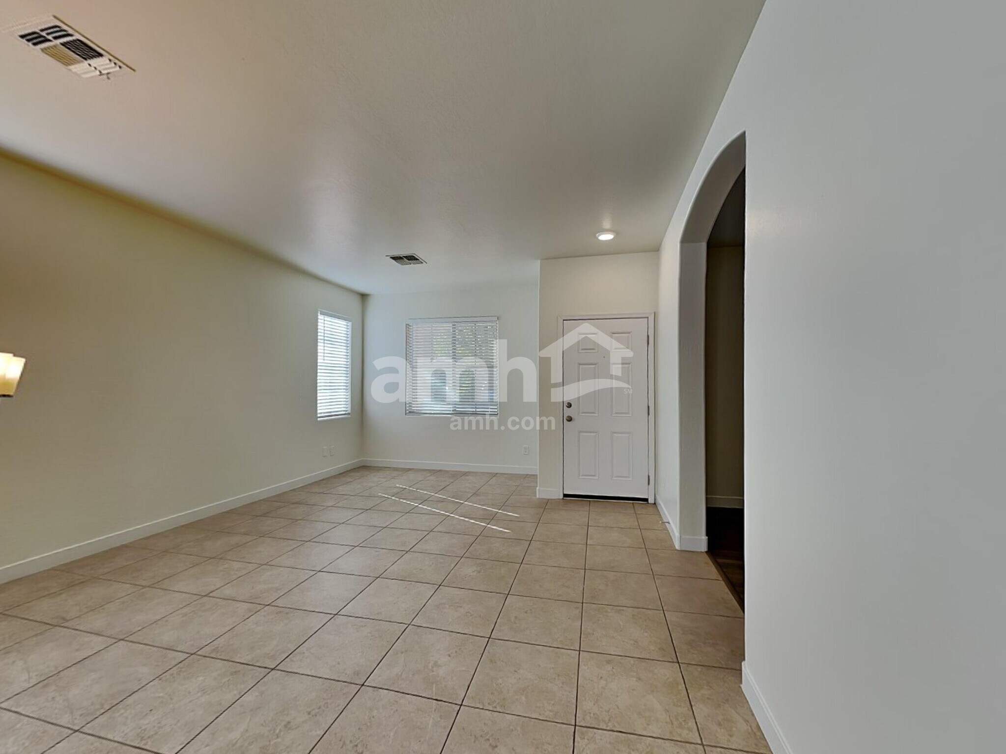 Building Photo - 8854 W Northview Ave