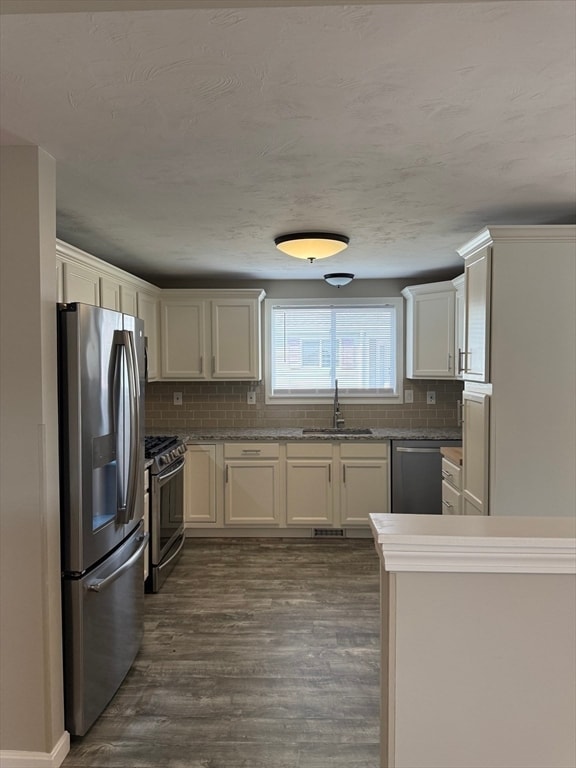 Building Photo - 33 Brookbend Way W