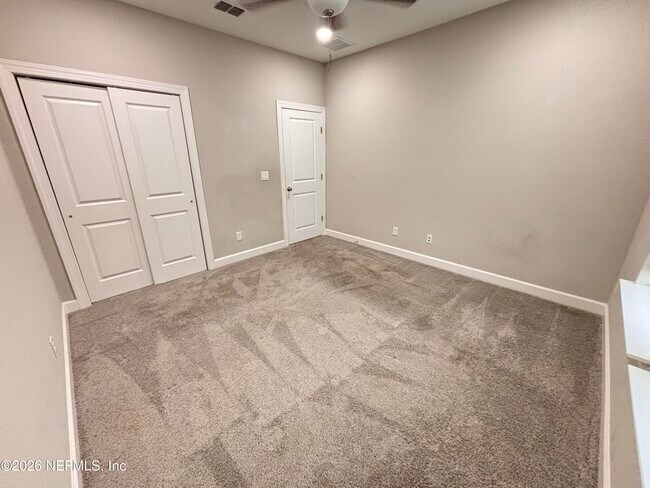 Building Photo - 212 Willow Crk Ct
