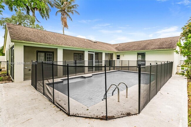 Building Photo - 12351 Gingerwood Ln