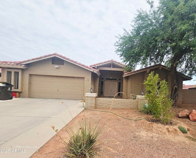 Primary Photo - 12303 N 72nd Ave