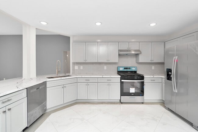 Building Photo - 3523 Colleen Woods Cir