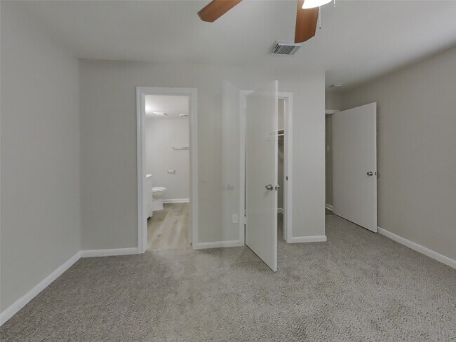 Building Photo - 5503 Jumada Cir
