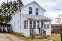 Building Photo - Two Bed One Bath Home in Battle Creek!