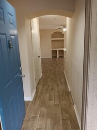 Building Photo - 7330 Westpointe Blvd