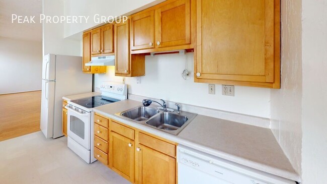 Building Photo - Generous 2 bedroom in the heart of East Wa...