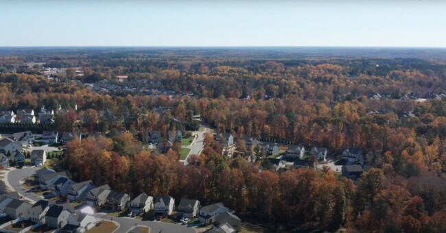 Building Photo - 288 Heathwood Dr