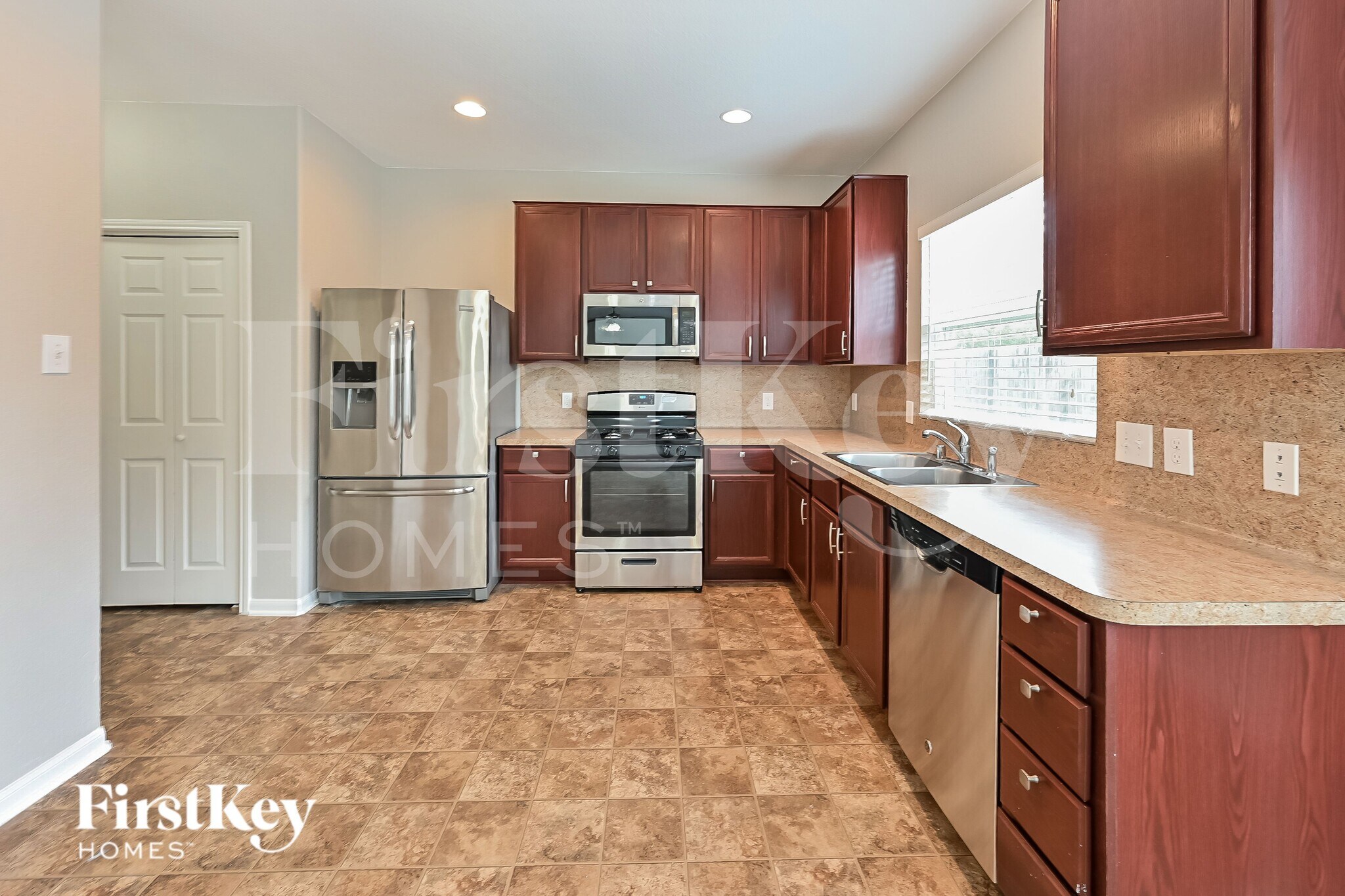 Building Photo - 4930 Hackamore Brook Ct