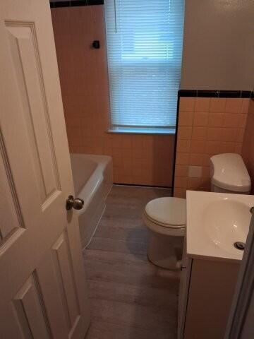 Building Photo - 9994 Vaughan St