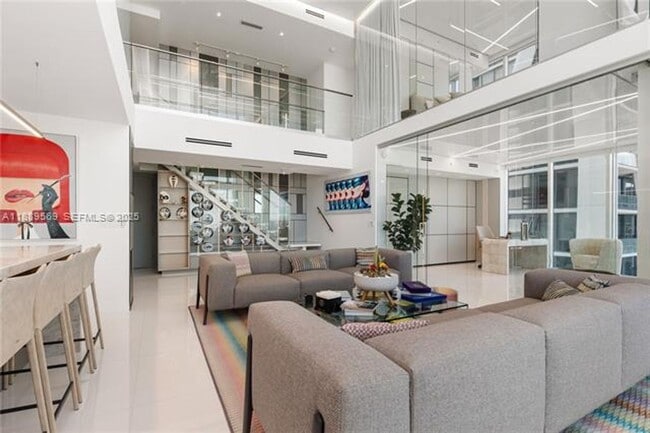 Building Photo - 1040 Biscayne Blvd