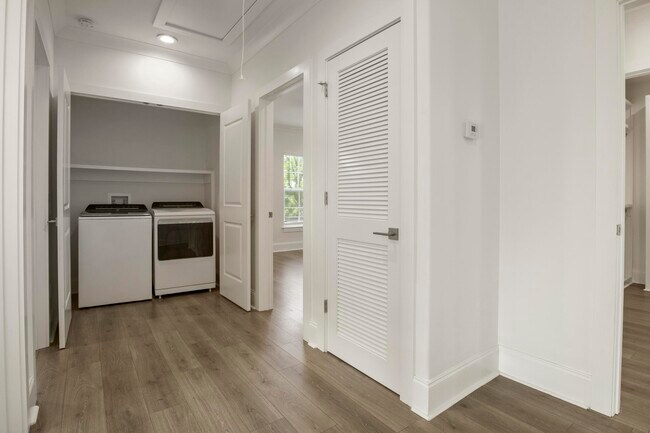 Building Photo - 82 Sugar Sands Dr