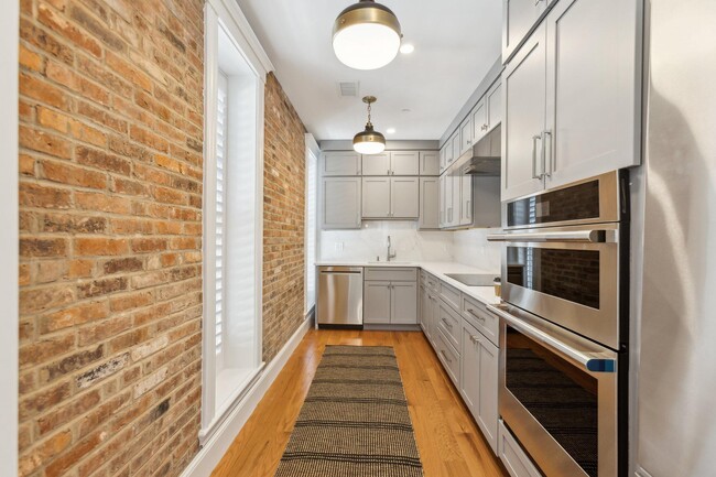 Building Photo - 1641 R St NW