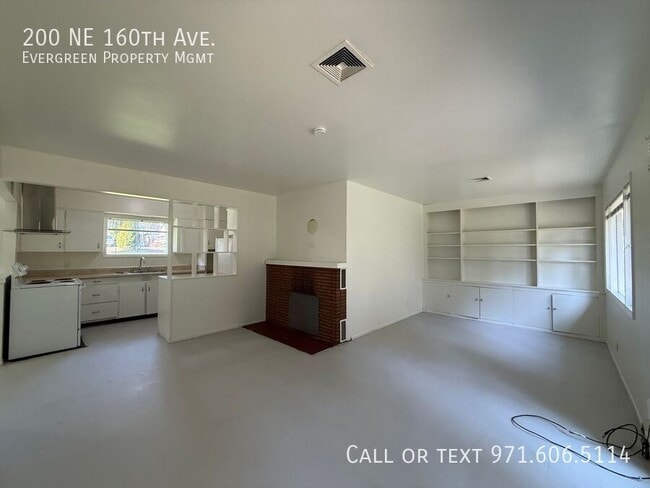 Building Photo - 200 NE 160th Ave