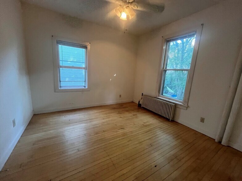 Building Photo - 221 N Livingston St