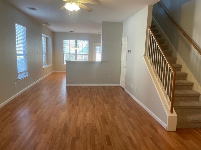 Building Photo - 1481 E Old Settlers Blvd