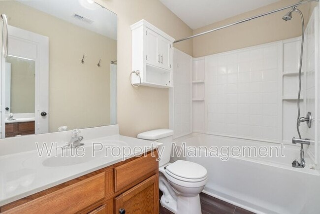 Building Photo - 4244 Cornelia Ln