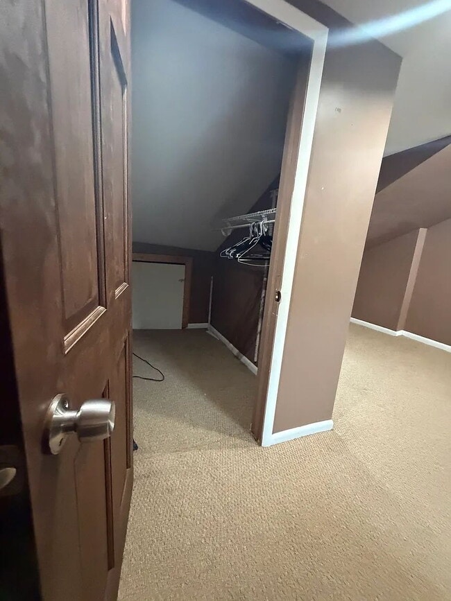 Building Photo - Charming 2BR South Side Home | Updated Kitchen w/ Dishwasher | Prime Pittsburgh Location