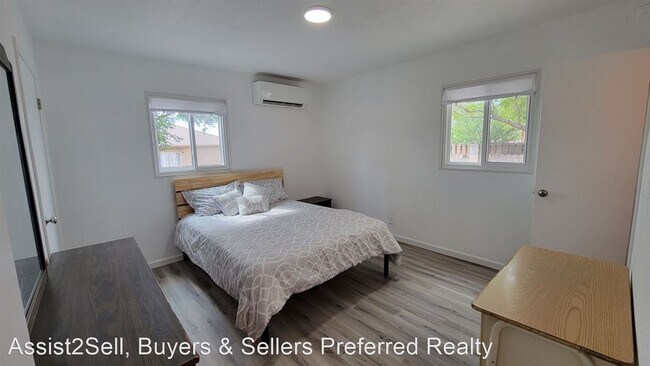 Building Photo - 4 br, 2 bath House - 1727 Corte Alegre