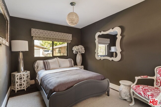 Building Photo - 15490 Milldale Dr