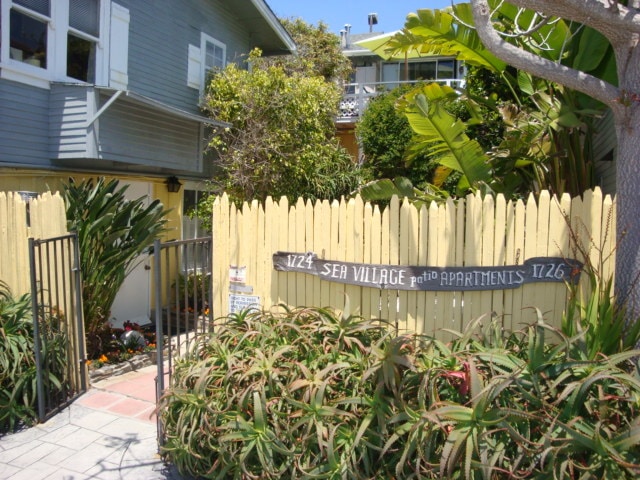 Building Photo - 1726 Ocean Way