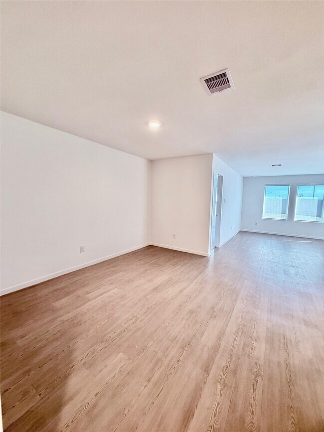 Building Photo - 6502 Tricolor Beech Ln